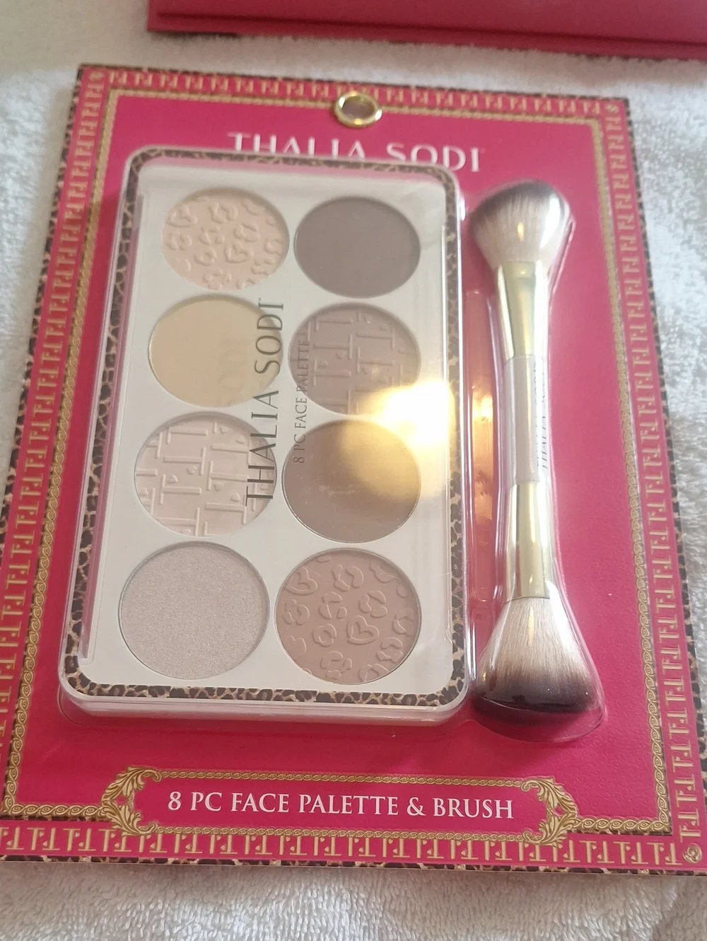 Thalia Sodi Neutral Eyeshadow & Face Palette - Beige, Taupe, Champagne